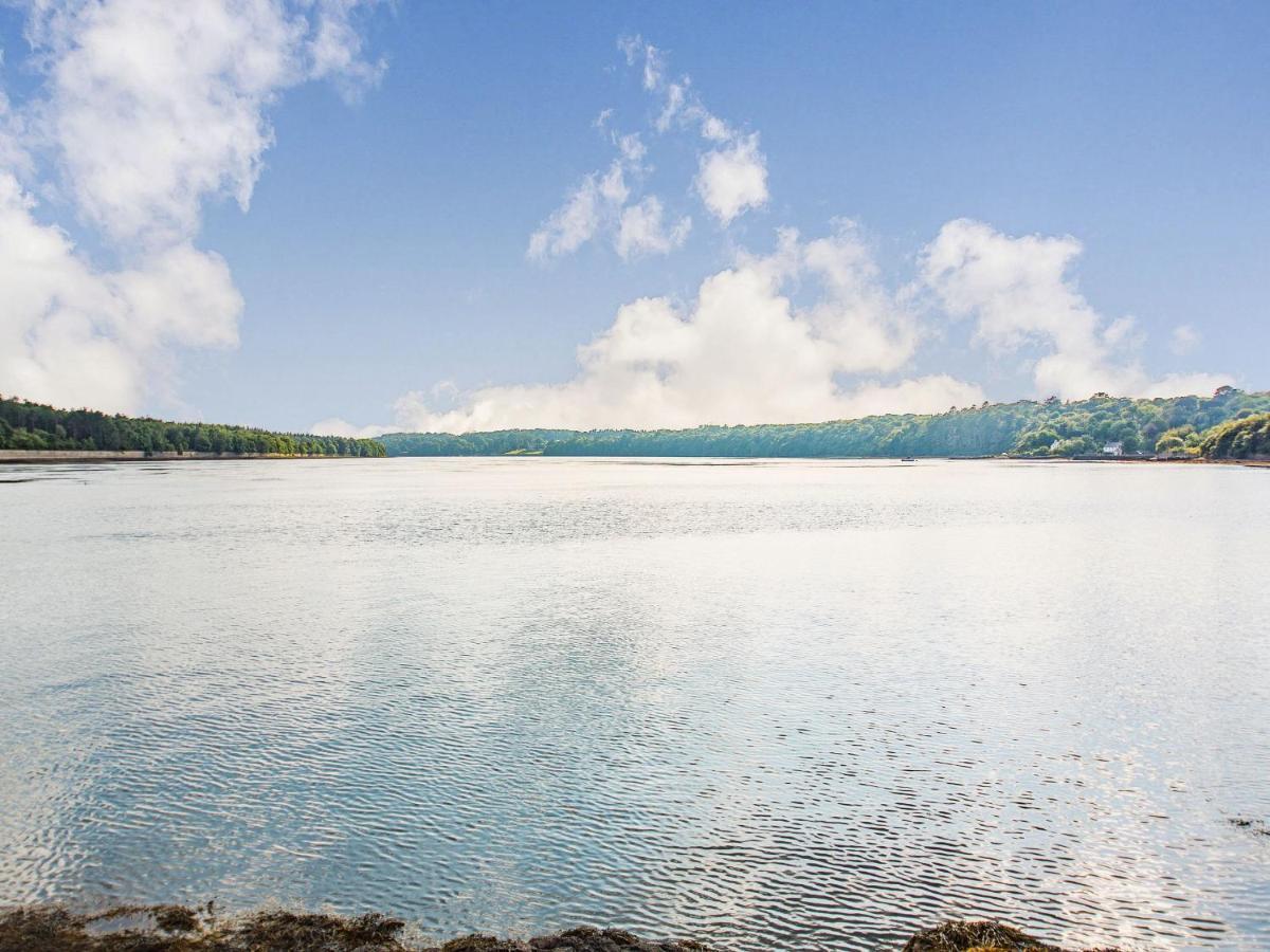 スランヴァイルプールグウインゲル Menai Viewヴィラ エクステリア 写真